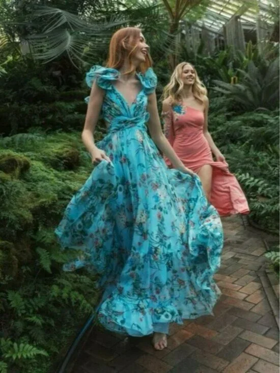 Mac Duggal Blue Chiffon V-Neck Sleeveless Cut-Out Lace Up Back Gown - Picture 4 of 8